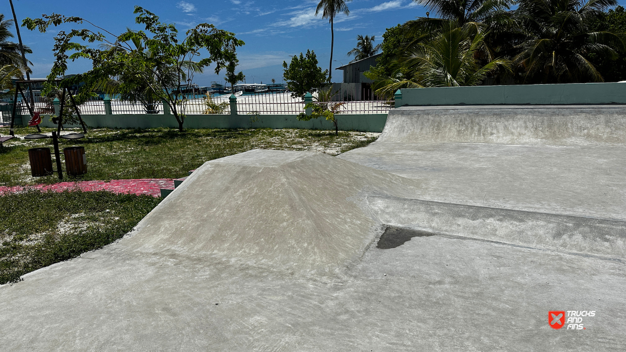 Himmafushi skatepark